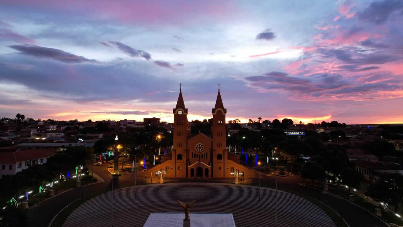 Romaria Renovada: Um Novo Capítulo na História da Praça Municipal e Santuário Basílica de Nossa Senhora da Abadia